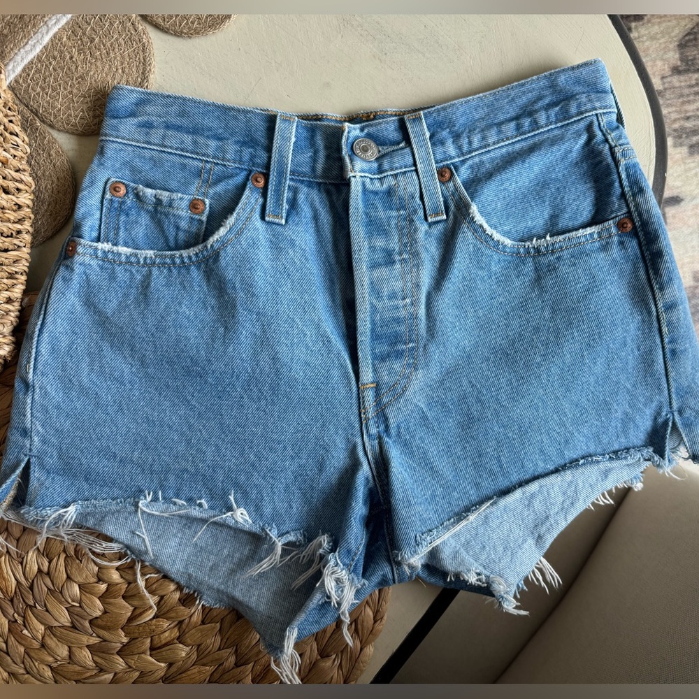 Levi's 501 shorts size 24. Great condition!